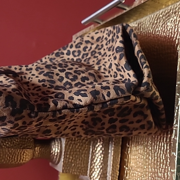 Faux suede brown and black Leopard print tote, mid sized - Picture 3 of 8